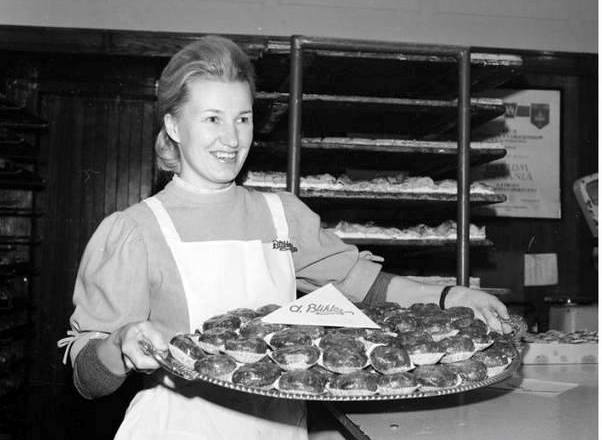 Nadziewane słoniną, ze skwarkami. Takie były pierwsze „pączki” Nadziewane słoniną, ze skwarkami. Takie były pierwsze „pączki”