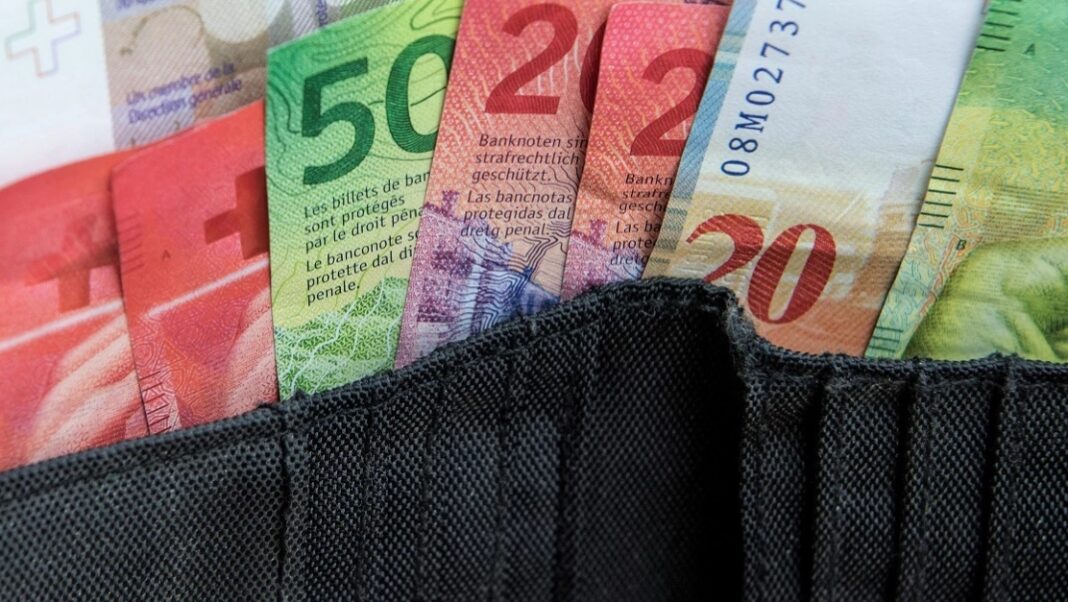 Frankowicze chcą rozmawiać z nowym rządem. Wyczuli okazję wyborczą i szybko jej nie odpuszczą Frankowicze chcą rozmawiać z nowym rządem. Wyczuli okazję wyborczą i szybko jej nie odpuszczą