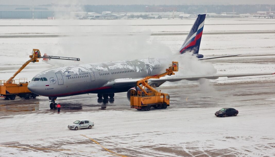 Poznaj tajemnice odladzania samolotów Poznaj tajemnice odladzania samolotów