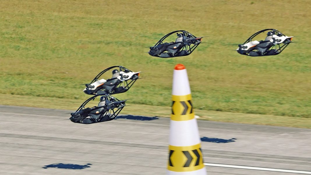 Zobacz szalony wyścig czterech latających samochodów w wyścigach określanych jako powietrzne „F1” Zobacz szalony wyścig czterech latających samochodów w wyścigach określanych jako powietrzne „F1”